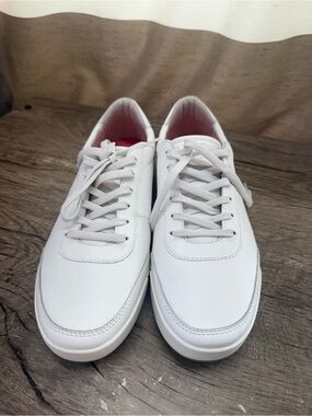 Novella Men's Edition The Preface White Lace Up Sneakers
White Size 11.5
